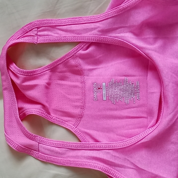 🔥Sale $15.🔥Bundle of 2 Athletic Tank Tops Black and Pink Size Small - Picture 13 of 13